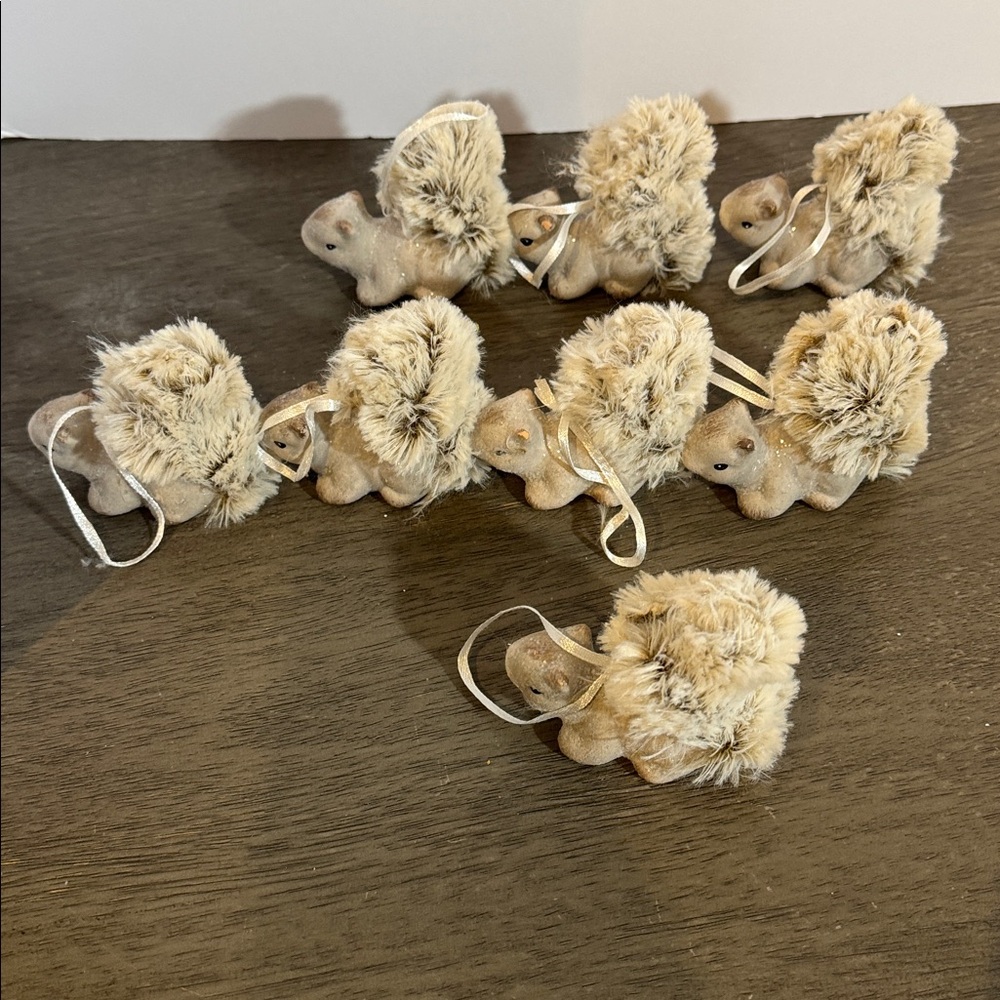 Ceramic Squirrel With Faux Fur Christmas ornaments lot of 8 - Picture 3 of 3